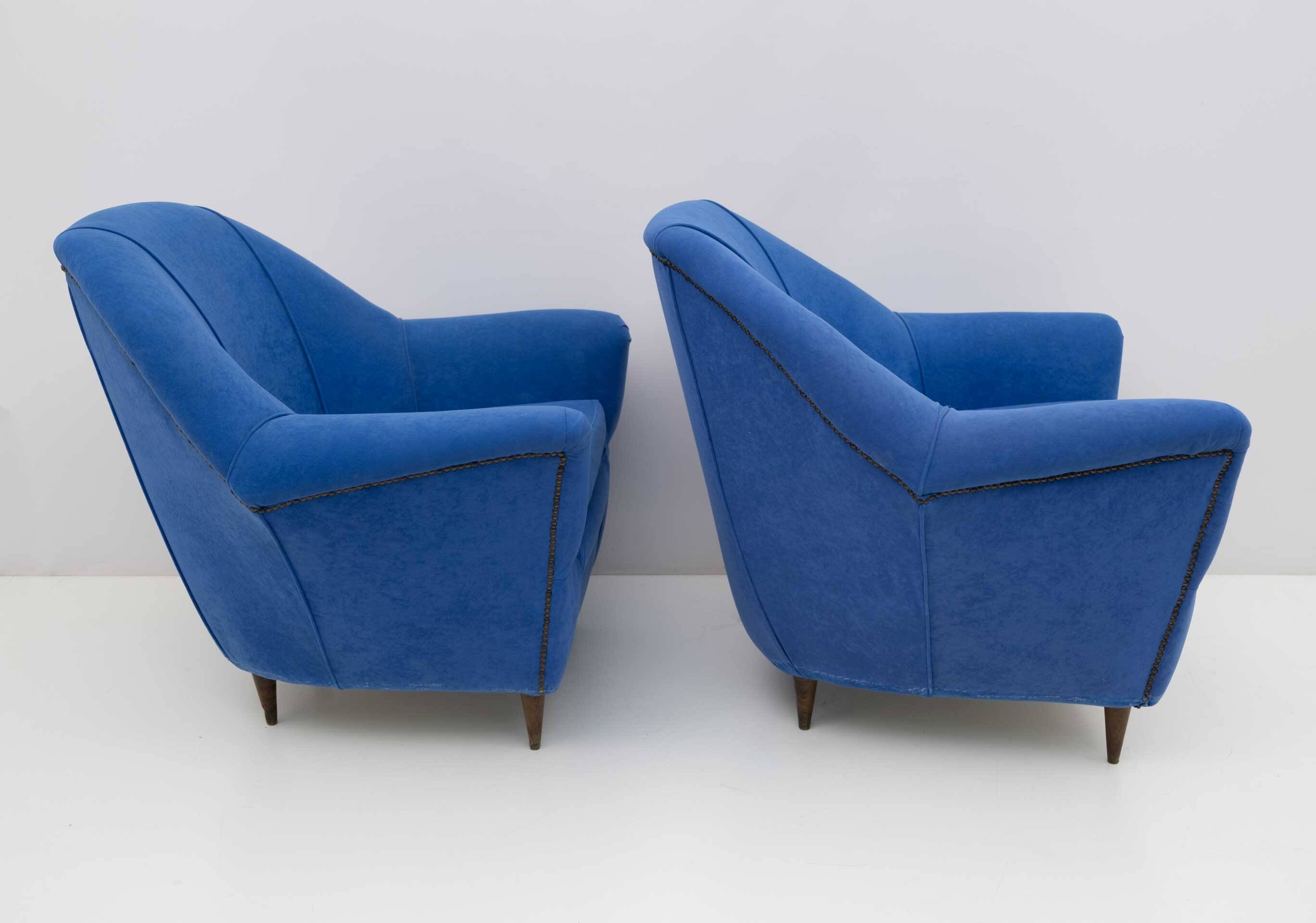 Pair of Ico Parisi MidCentury Modern Italian Armchairs for Ariberto Colombo