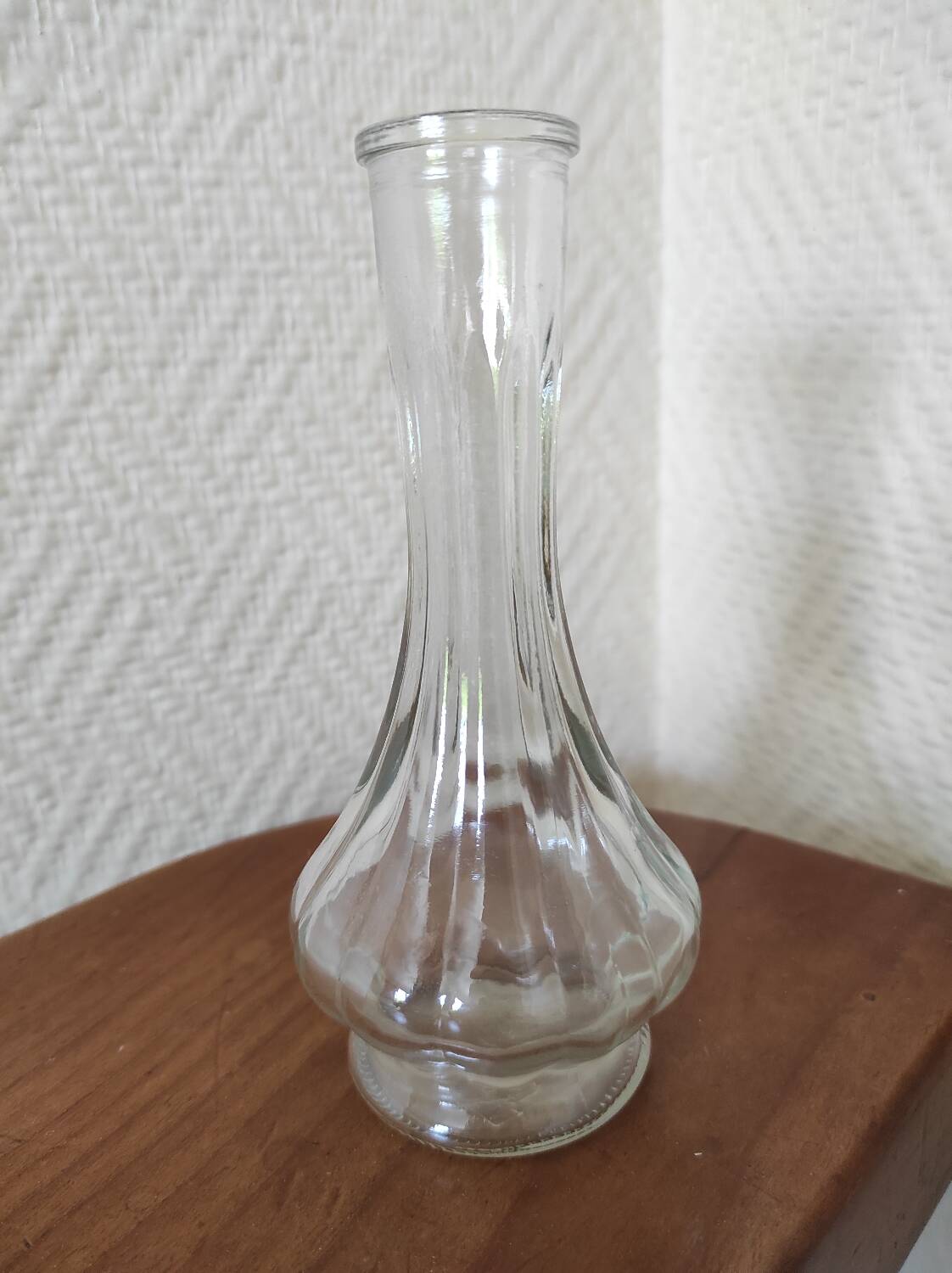 Single-flower vase