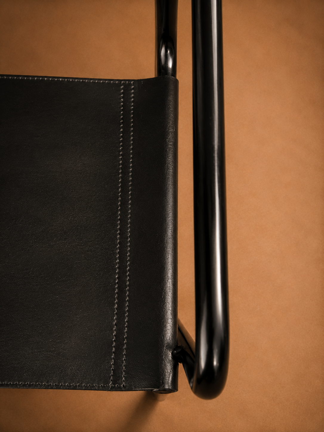 Pair of MG5 Cantilever Armchairs in Leather by Matteo Grassi
