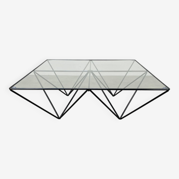 Table basse pyramidale fil d'acier et verre