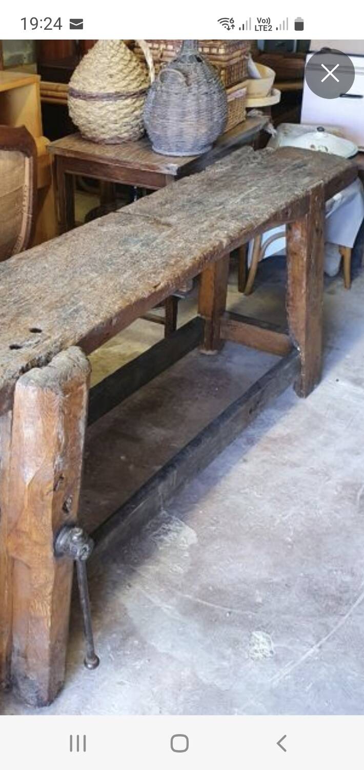 Carpenter's workbench