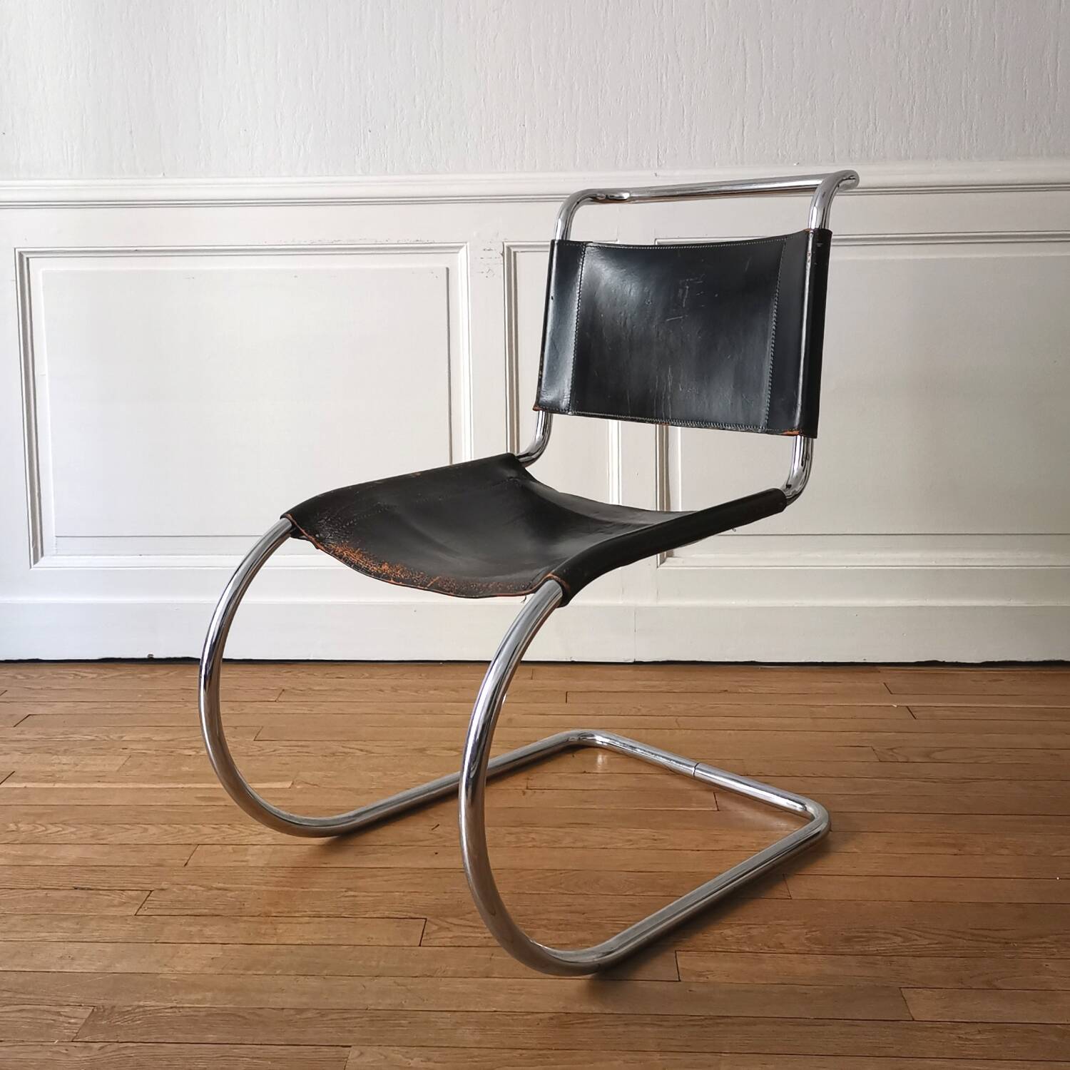 MR533 / MR10 chair, Mies Van Der Rohe, Thonet