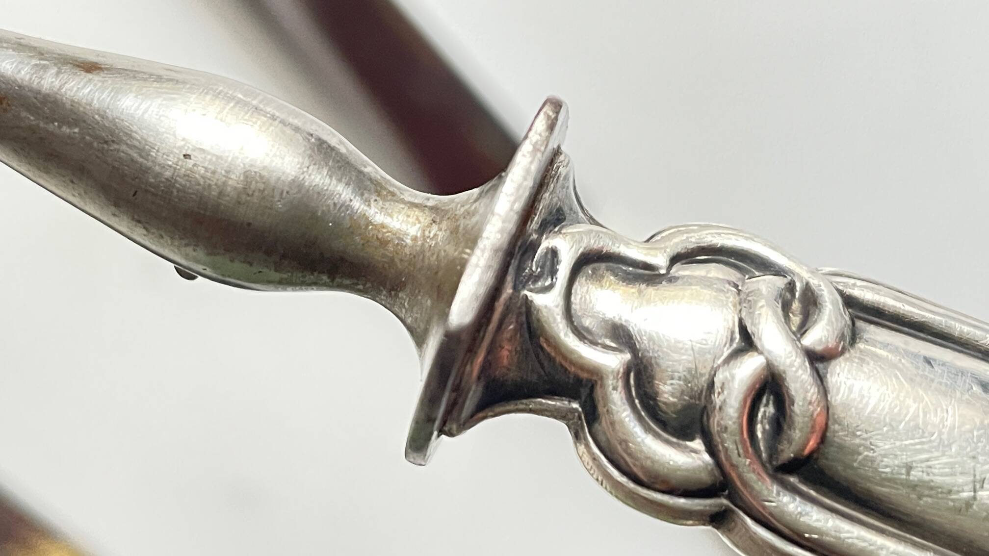 Silver and Silver-Plated Meat Cutlery PARIS