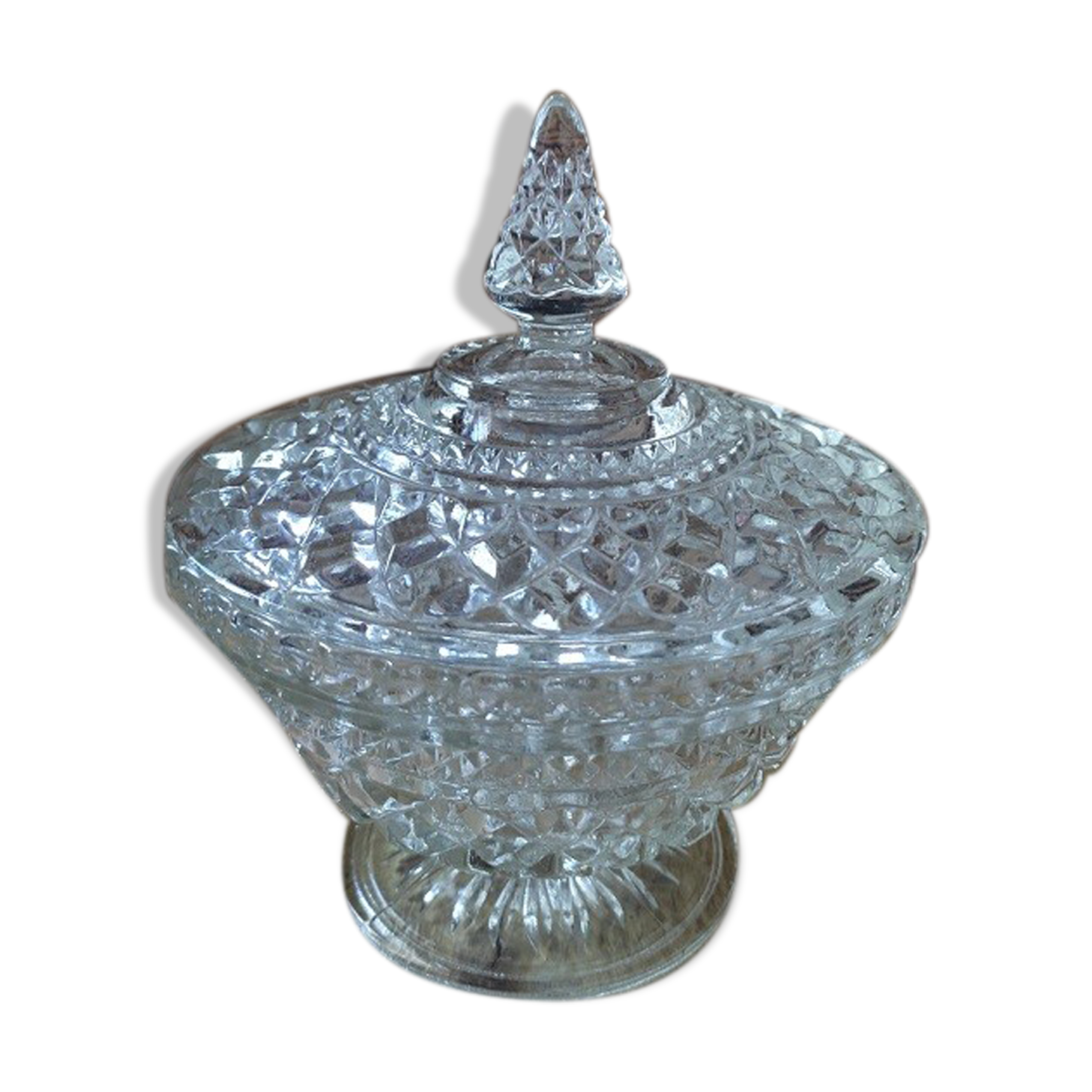 Candy sugar in molded glass diamond tips