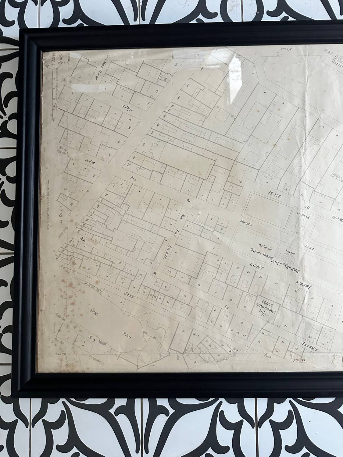 Poster large old map of paris 1739