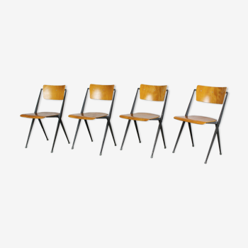 Chaises Pyramid vintage par Wim Rietveld pour Ahrend de Cirkel