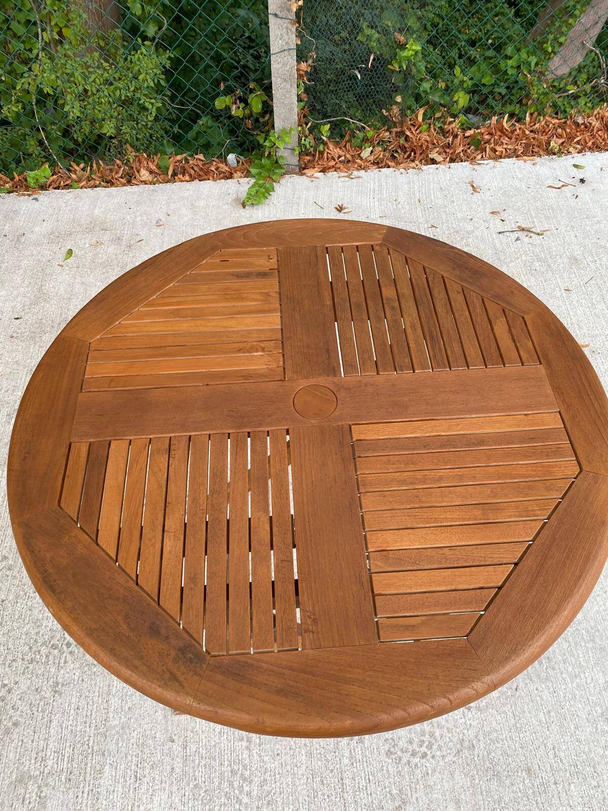 Folding garden table in solid teak Proloisirs parasol 80cm