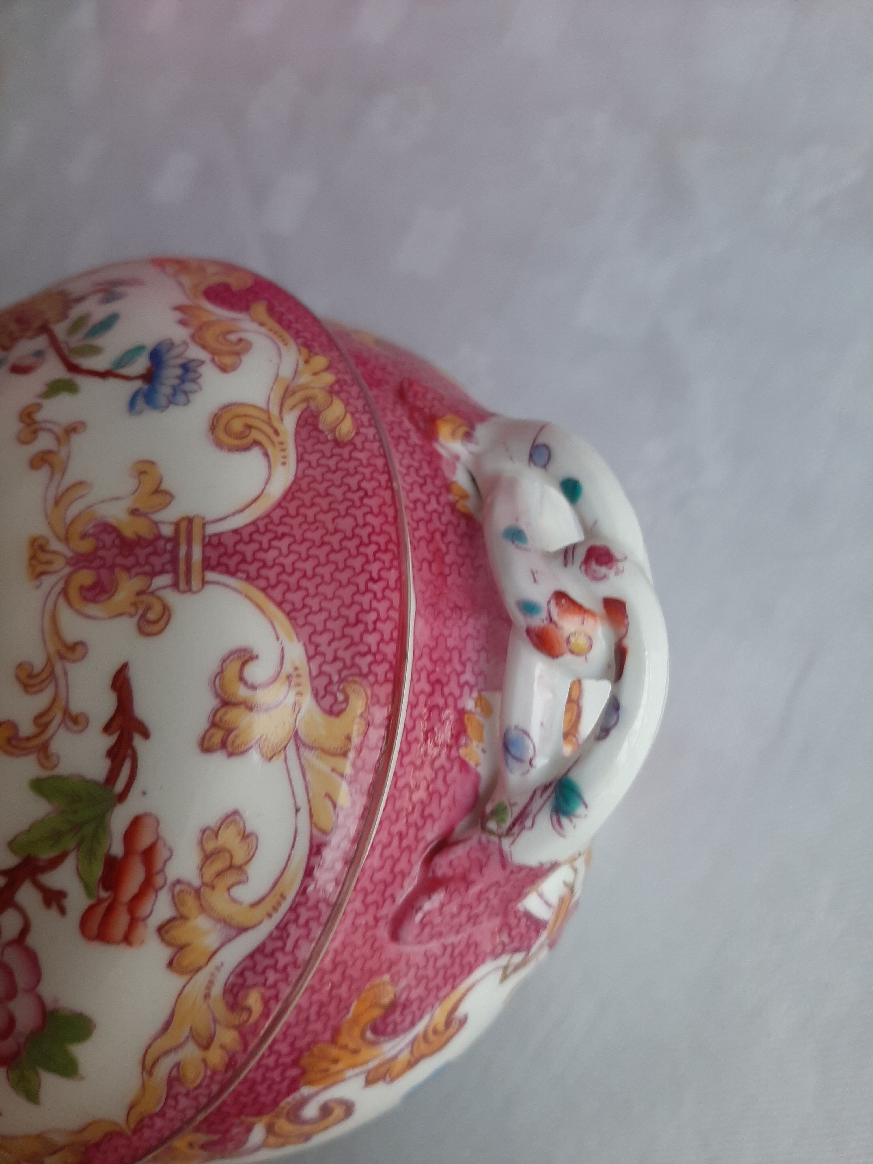 Minton porcelain covered baluster sugar bowl, 19th century