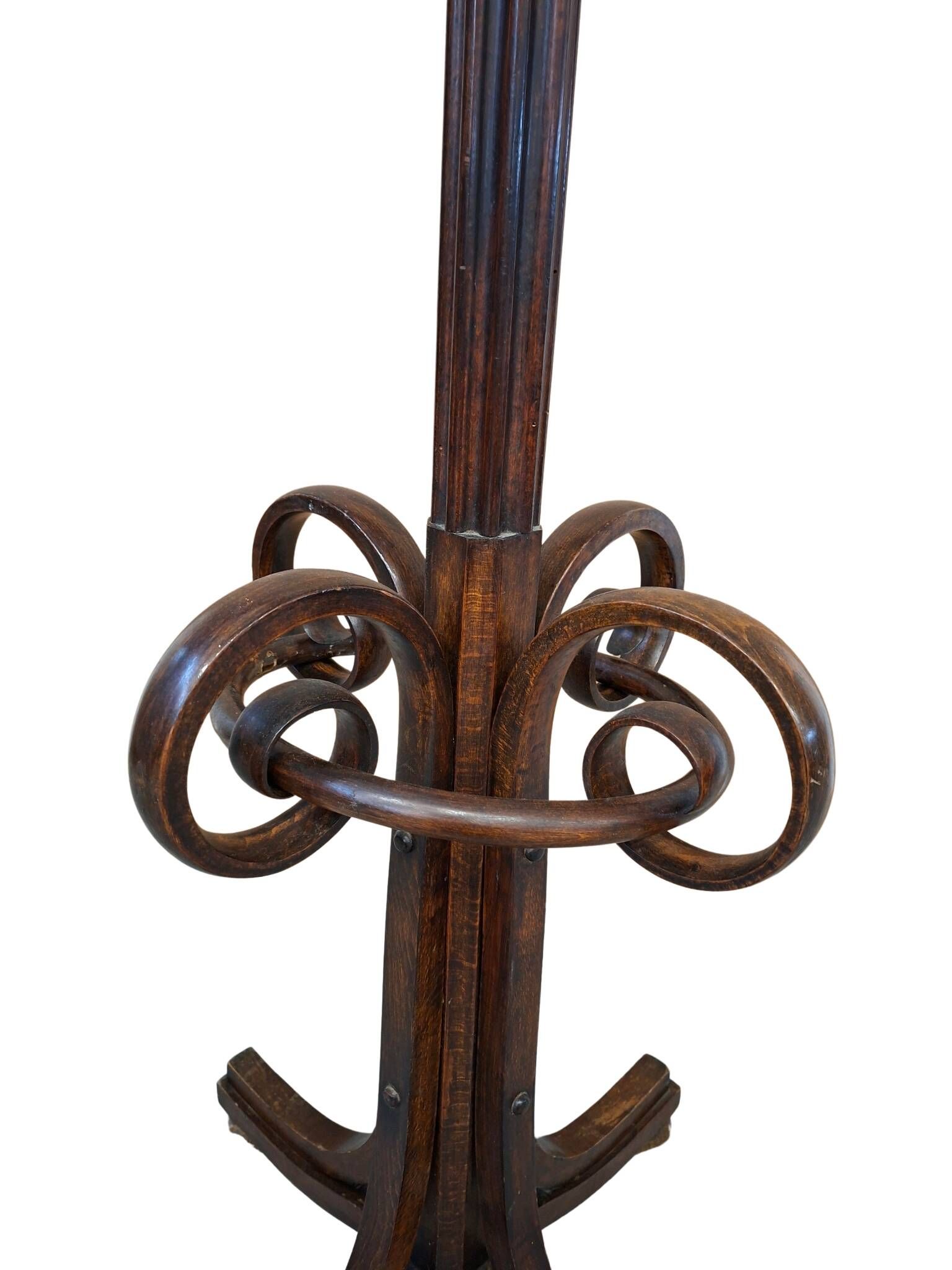 Elegante Appendiabiti a Colonna Stile Thonet