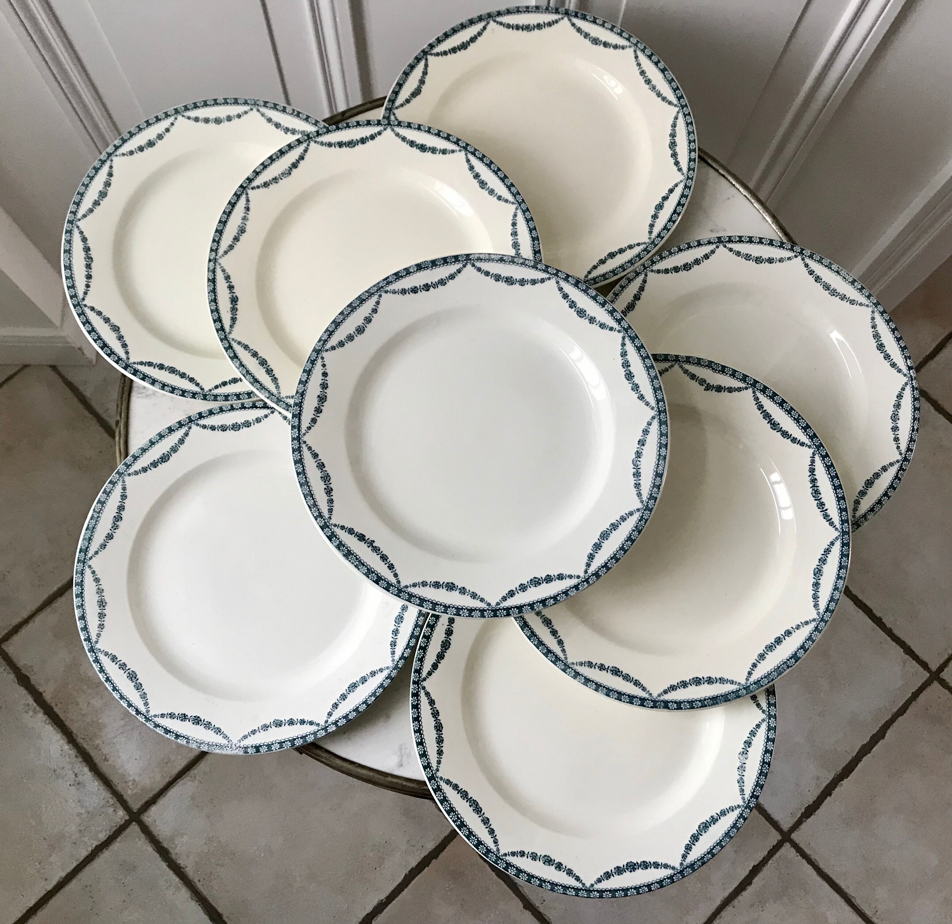 Set of 8 flat plates Terre de Fer Salins model Vincennes mid-nineteenth