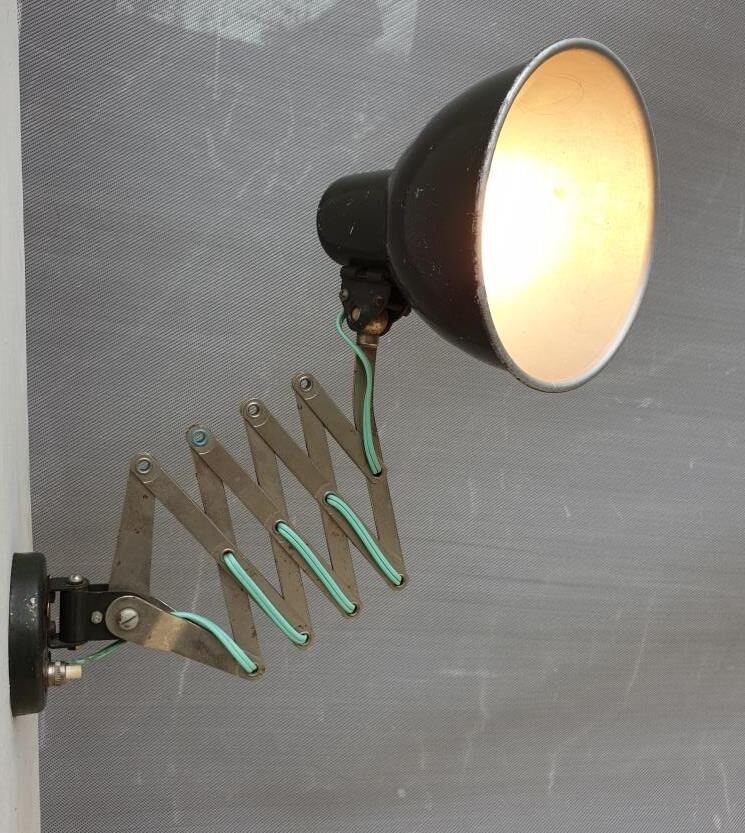 Accordion lamp 1950 push button on base