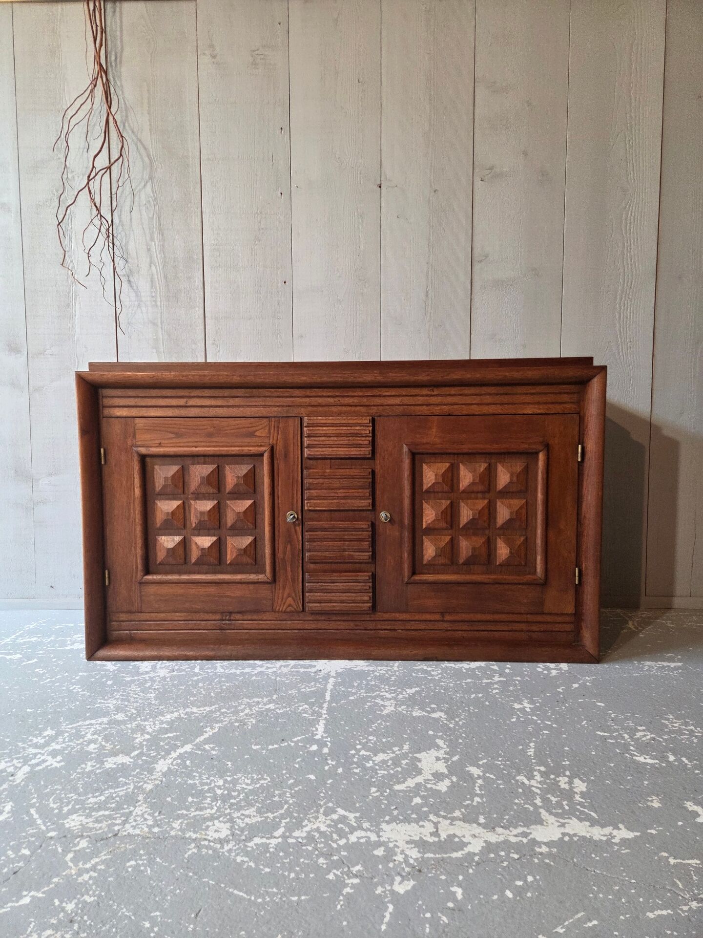 Buffet brutaliste
