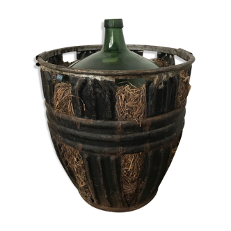 Demijohn of 100 litres with its metal basket