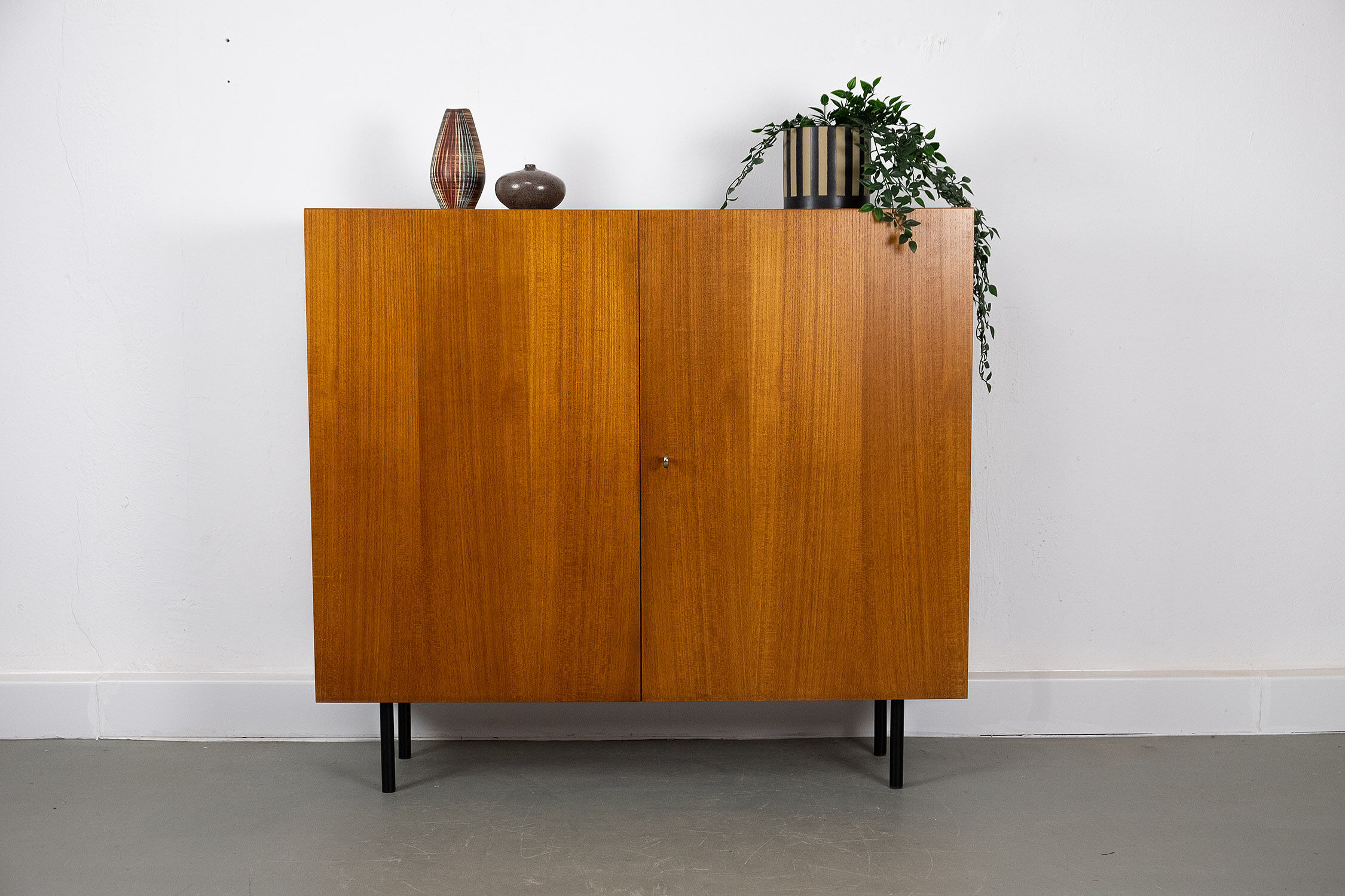 Minimalistic Teak Sideboard from Oldenburger Möbelwerkstätten / Idee Möbel, 1960s