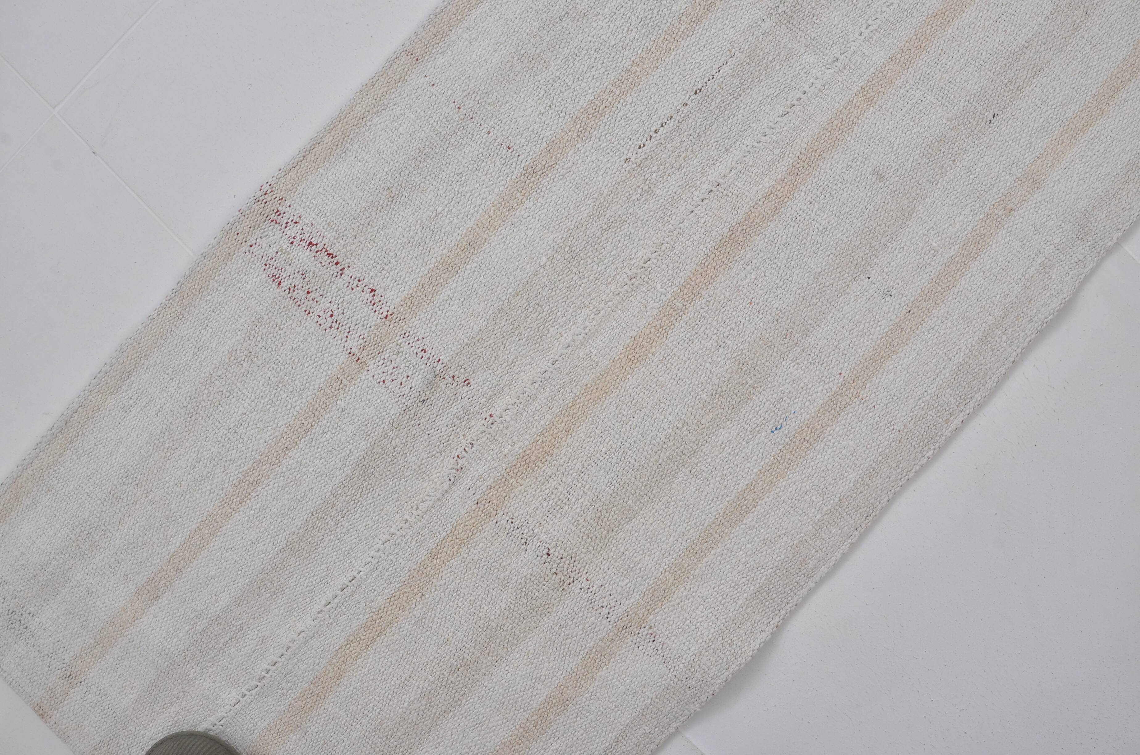 White Neutral Vintage Hemp Kilim Rug sku3799