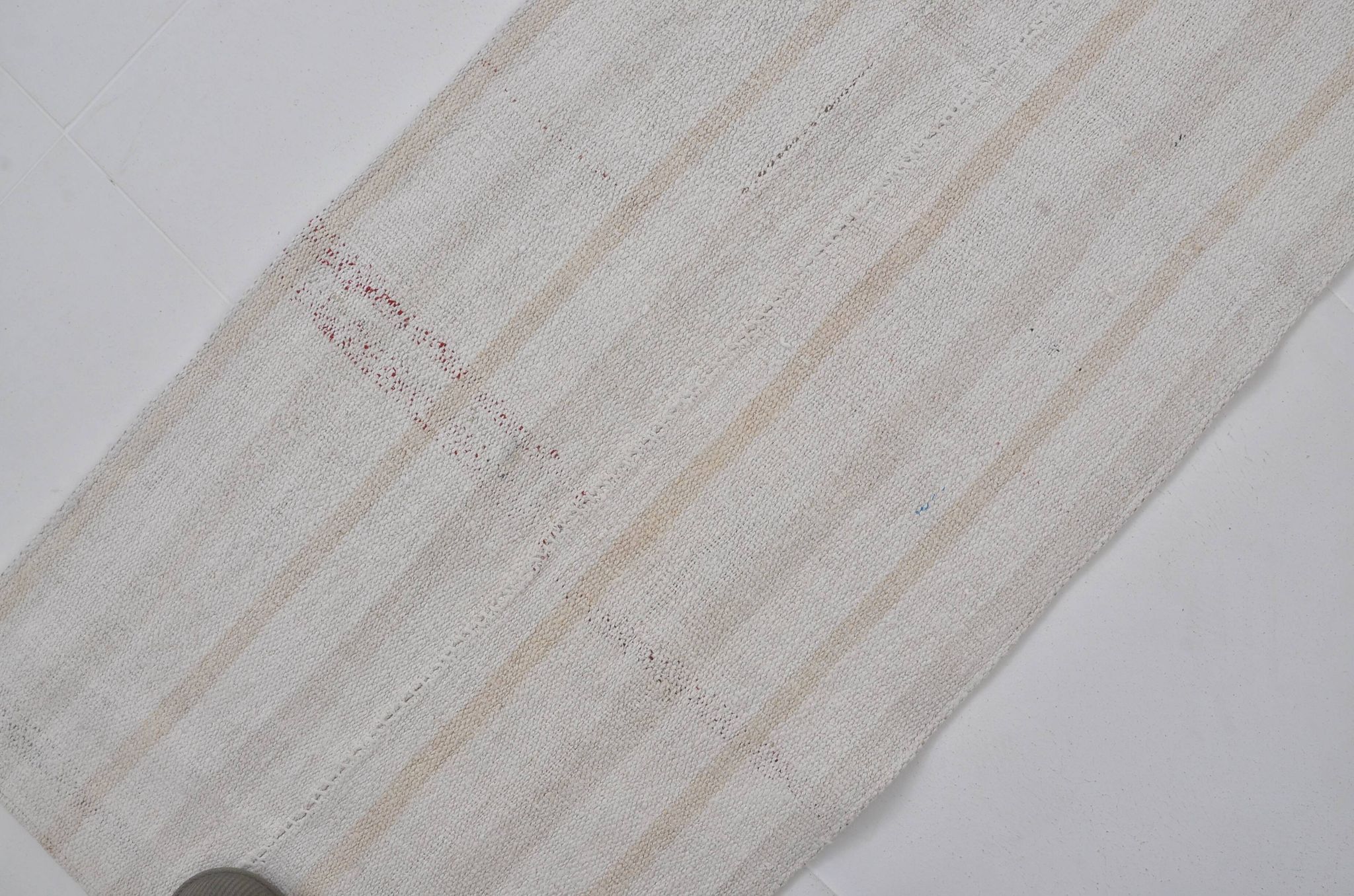 Tapis Kilim en chanvre vintage neutre blanc sku3799