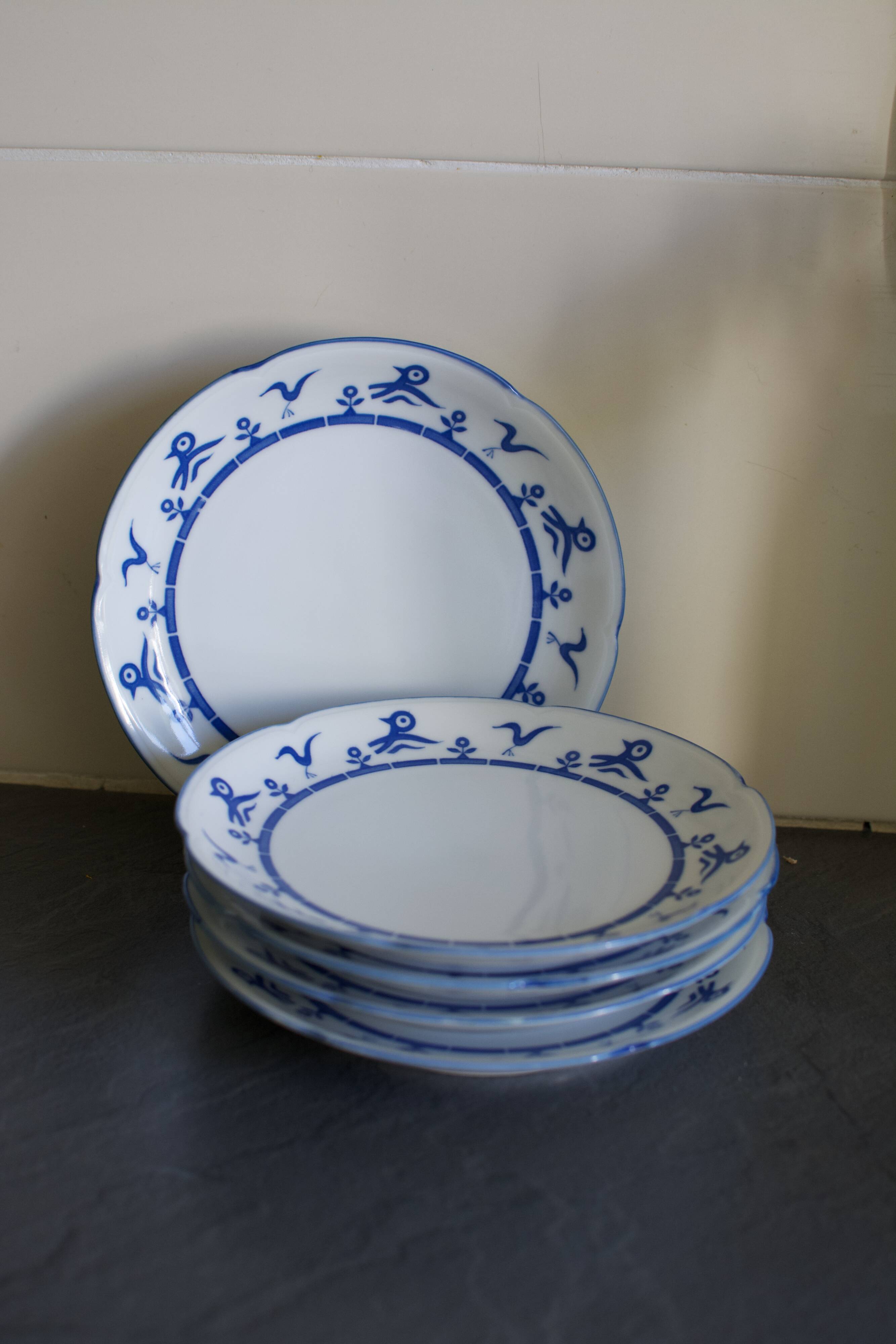 5 Asian porcelain plates