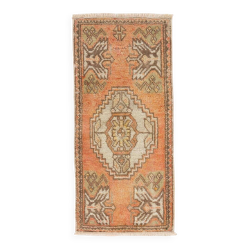 Tapis vintage petit. Housse de siège turque. Paillasson fait main. Tapis d'entrée. Tapis de cuisine.