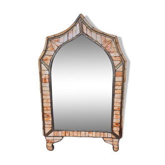 Orient at the beginning of the 20th century: mirror of atypical shape made of camel bone, refined and elegant work