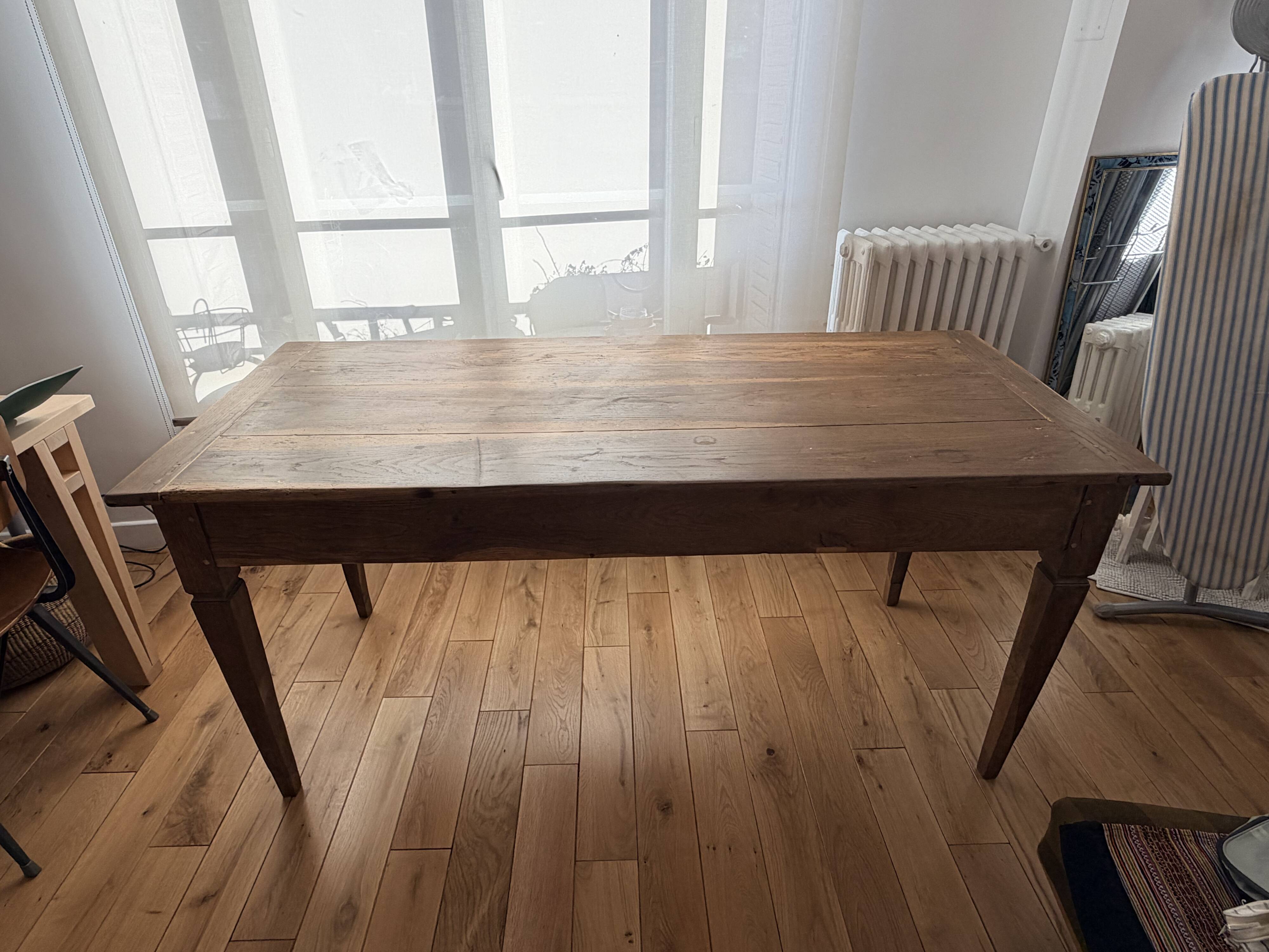 Ancienne table de ferme restaurée