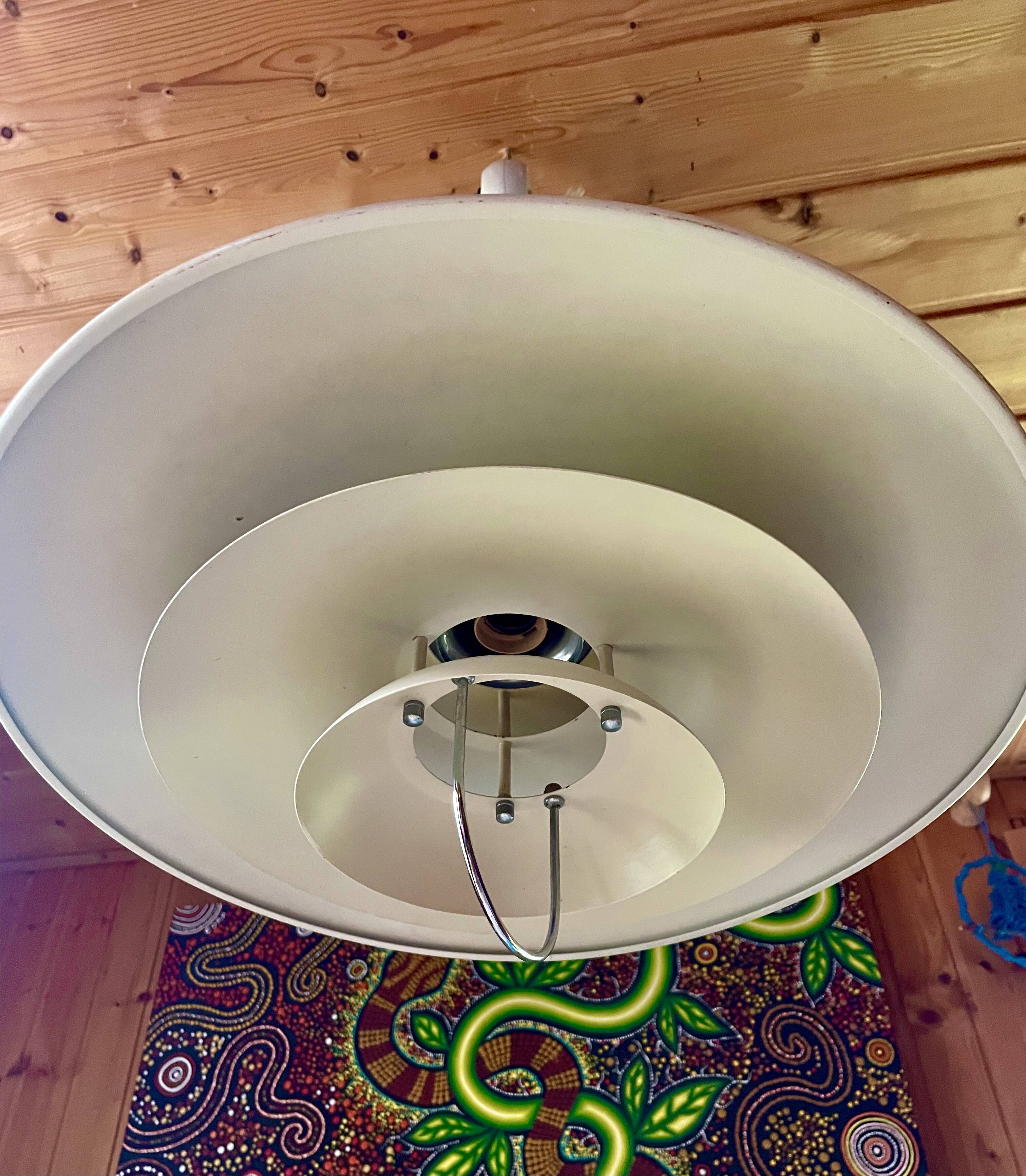 Large chandelier, vintage pendant light, inspired by "Poul Hennigsen", from the 80s