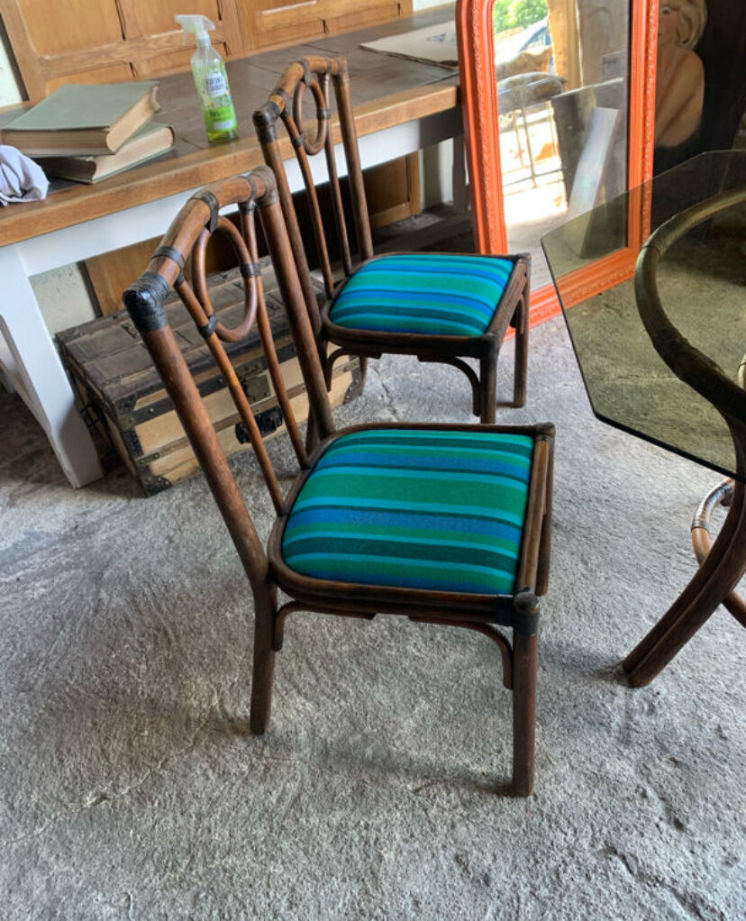 Table et chaises en rotin années 70-80