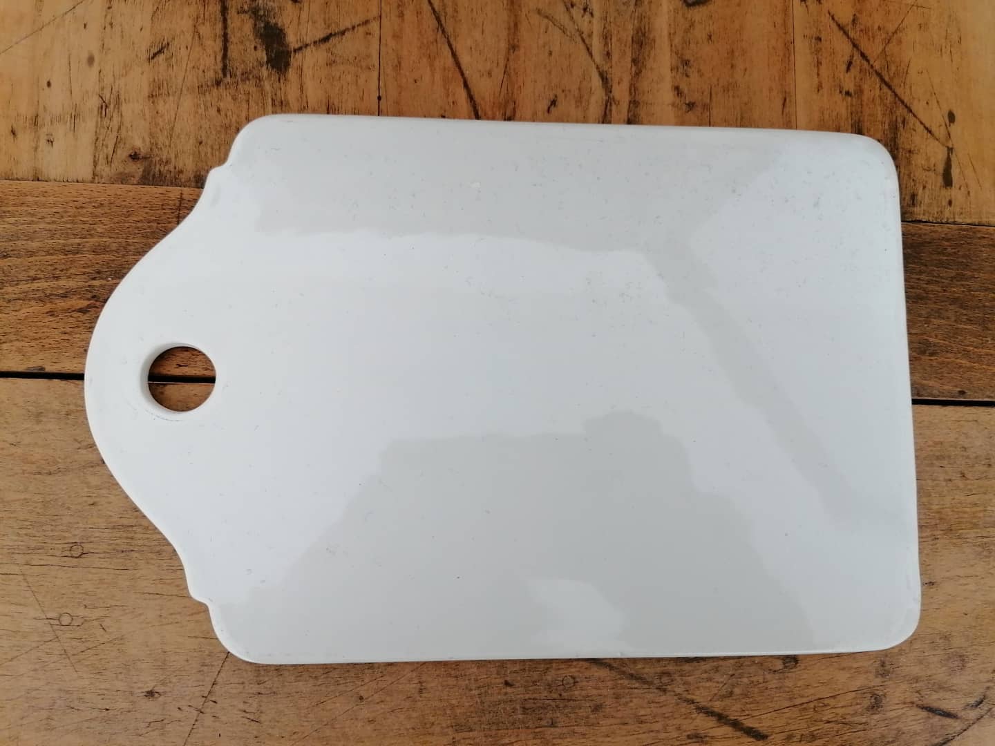 Spread board in earthenware