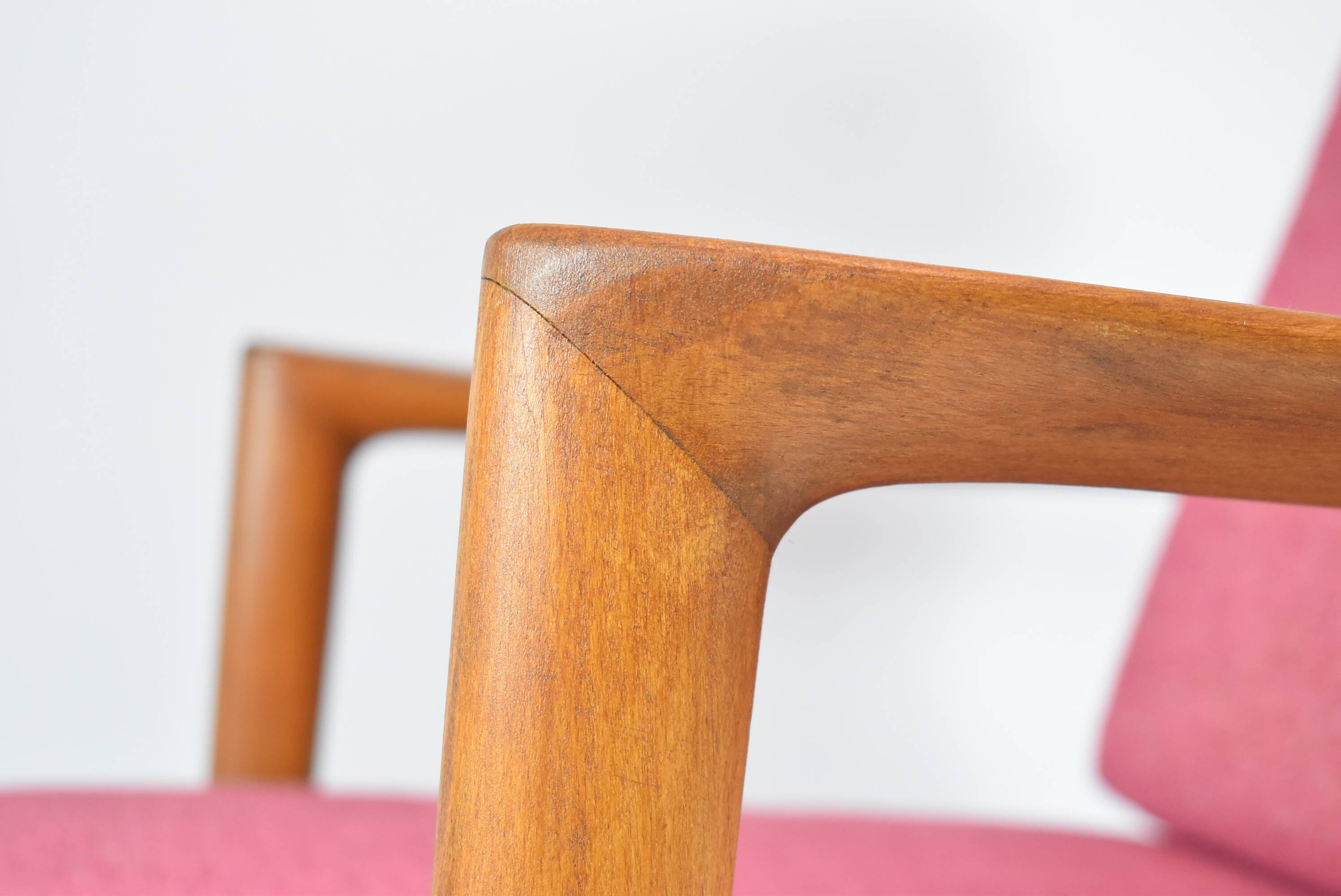 Original scandinavian armchair Stefan, restored, 1960s icon, pink