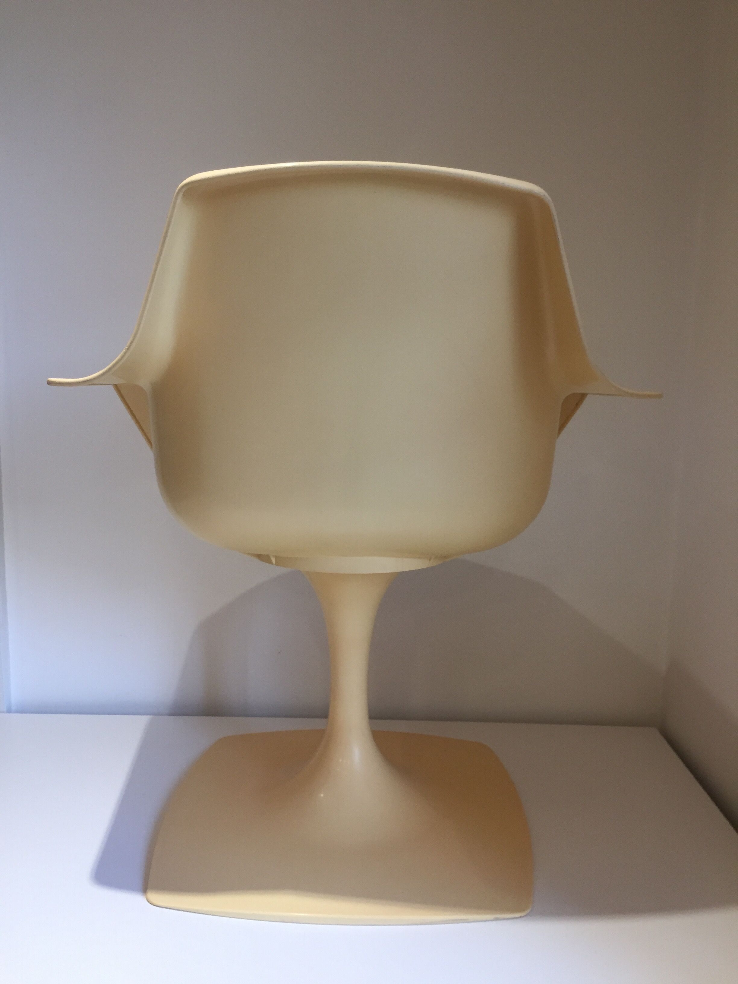 Swivel armchair design Orlowski for Stamp Nurieux, France, year 1970