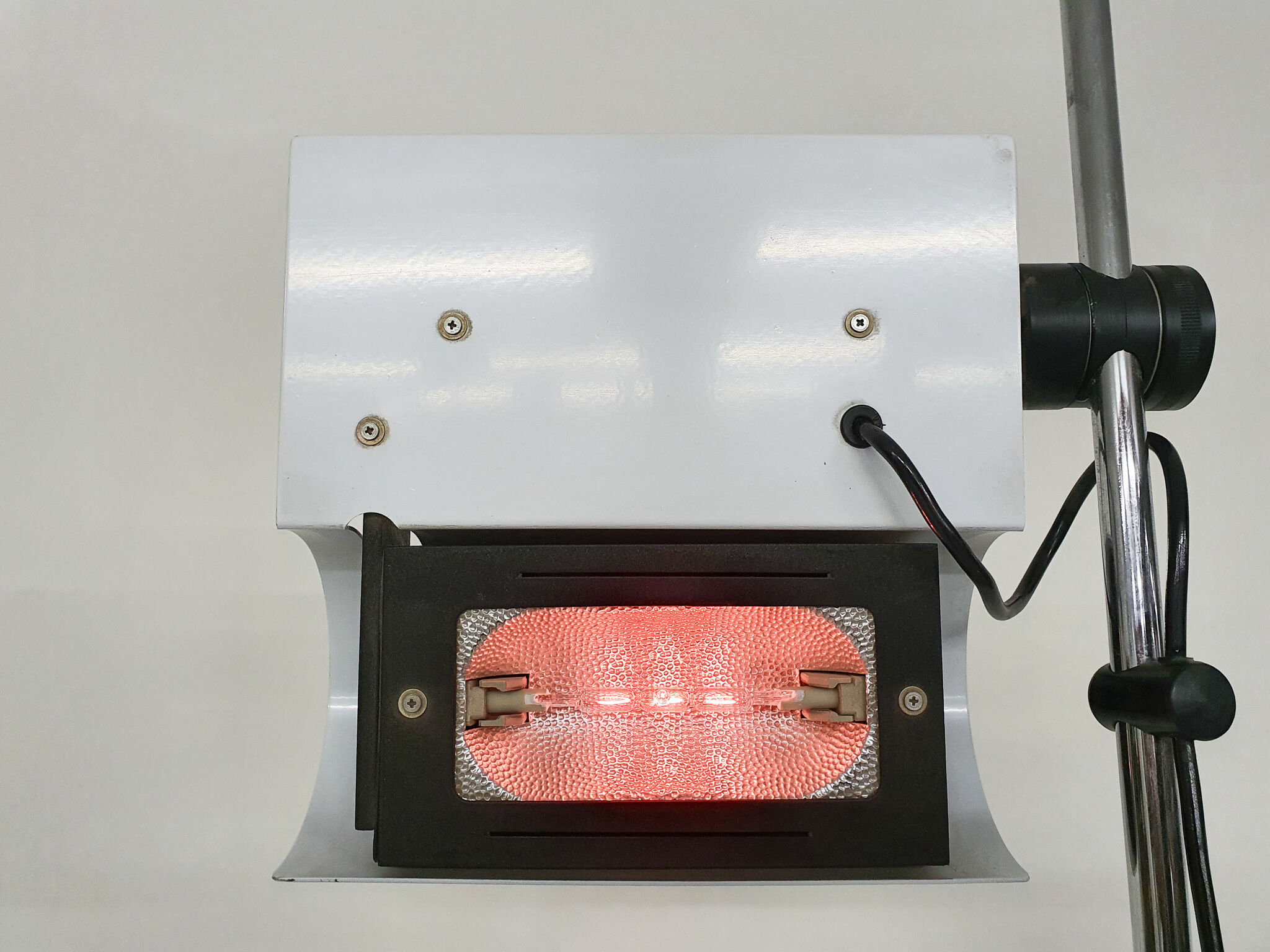 White metal design floor lamp, Italy 1980