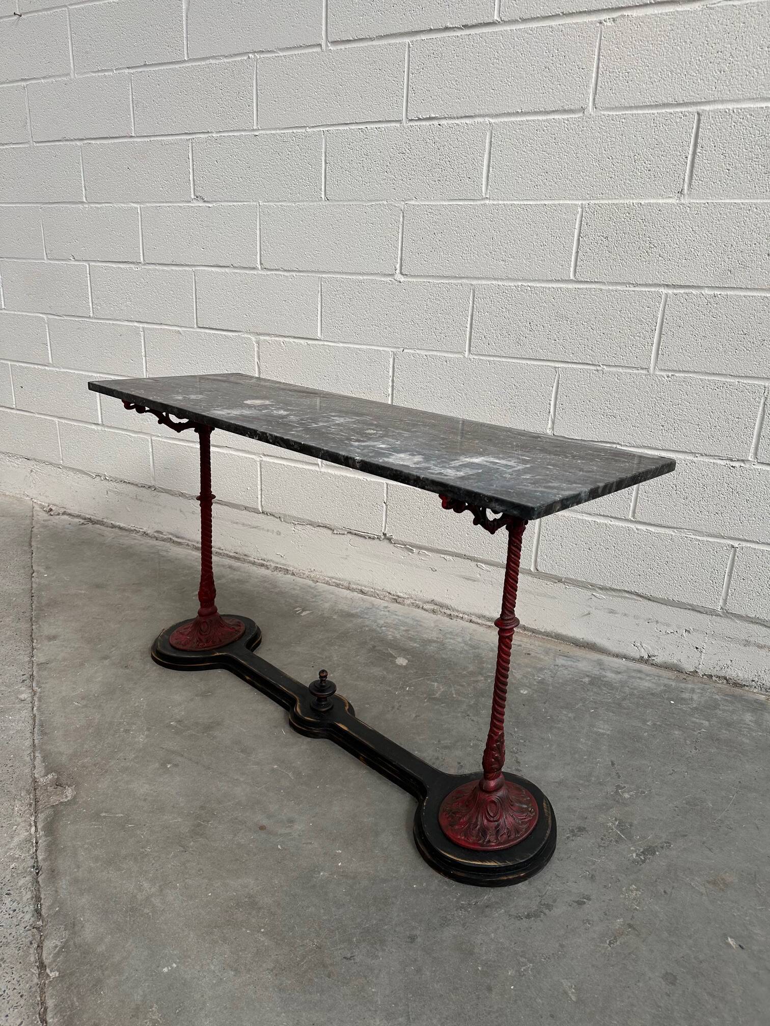 Late 19th century console in cast iron and marble
