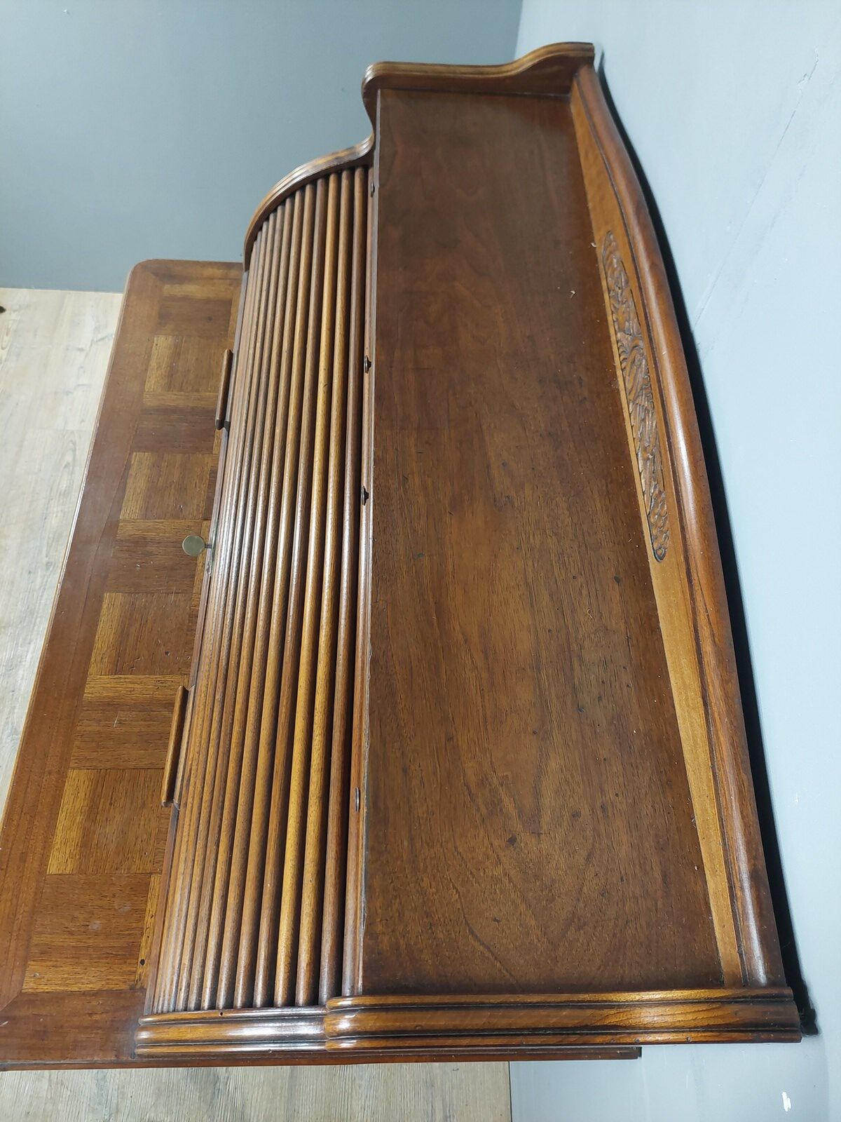 Art deco cylinder lady desk