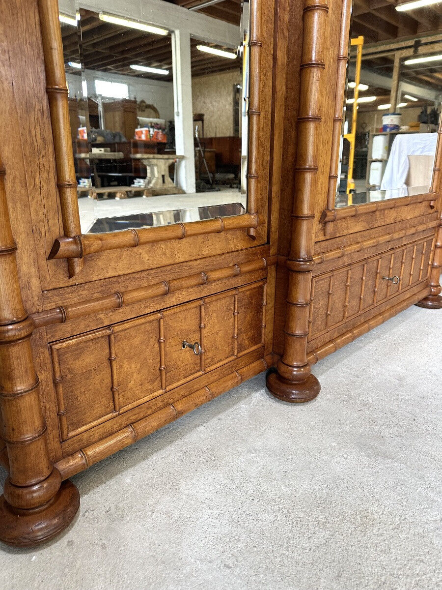 Armoire à glace 3 portes style faux bambou époque 19e siècle