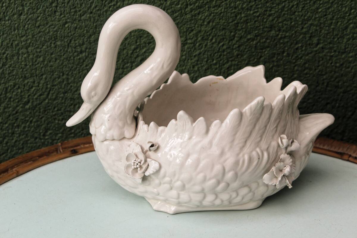 Swan centerpiece, signed Antonio Zen, Italy