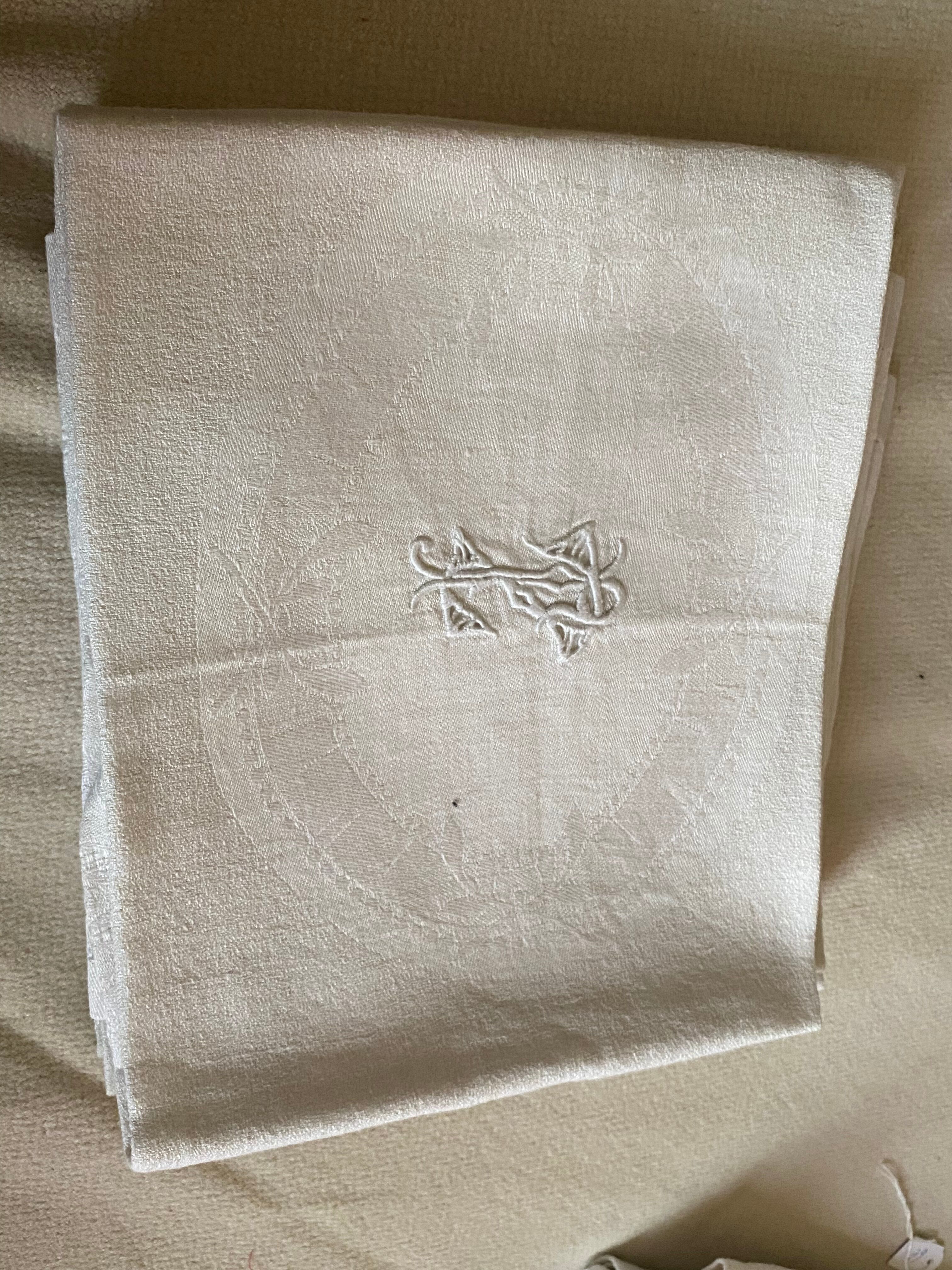 Lot de 4 serviettes monograme