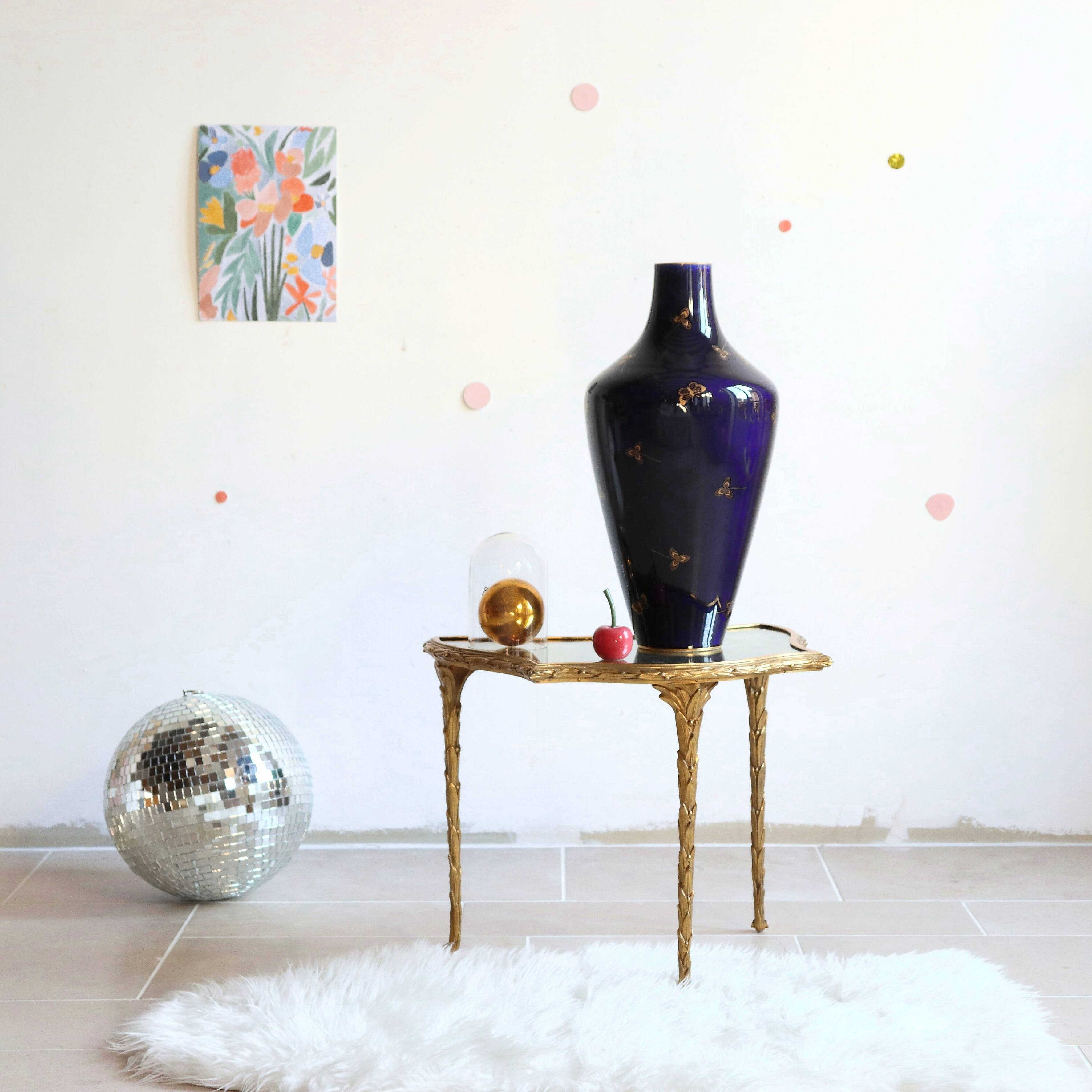 Vase in blue porcelain of Sèvres early twentieth century, 48 cm