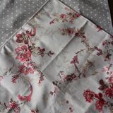 Un lot de 8 serviettes de table gris bleu Pois Fleurs roses