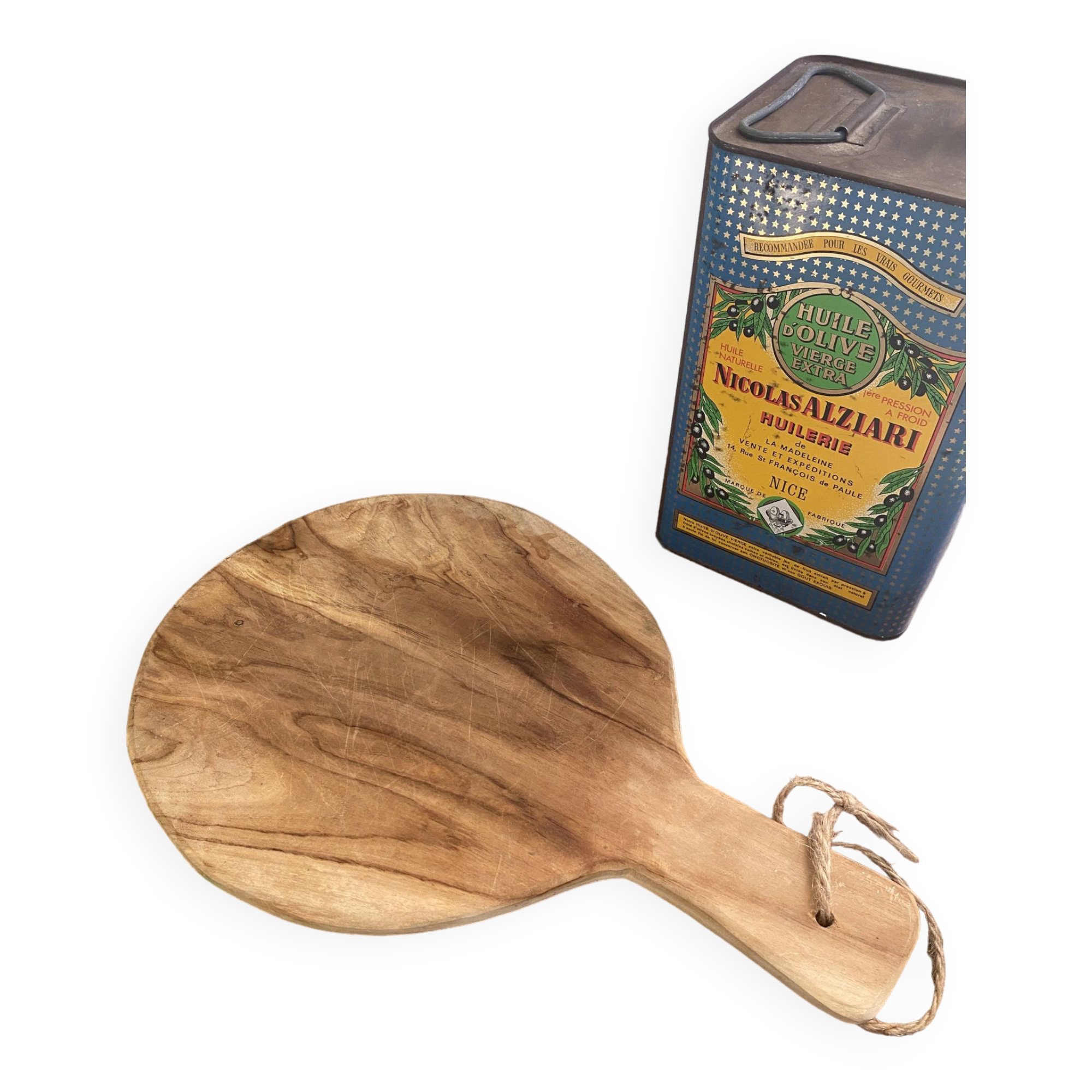 Cutting board, hanging rope