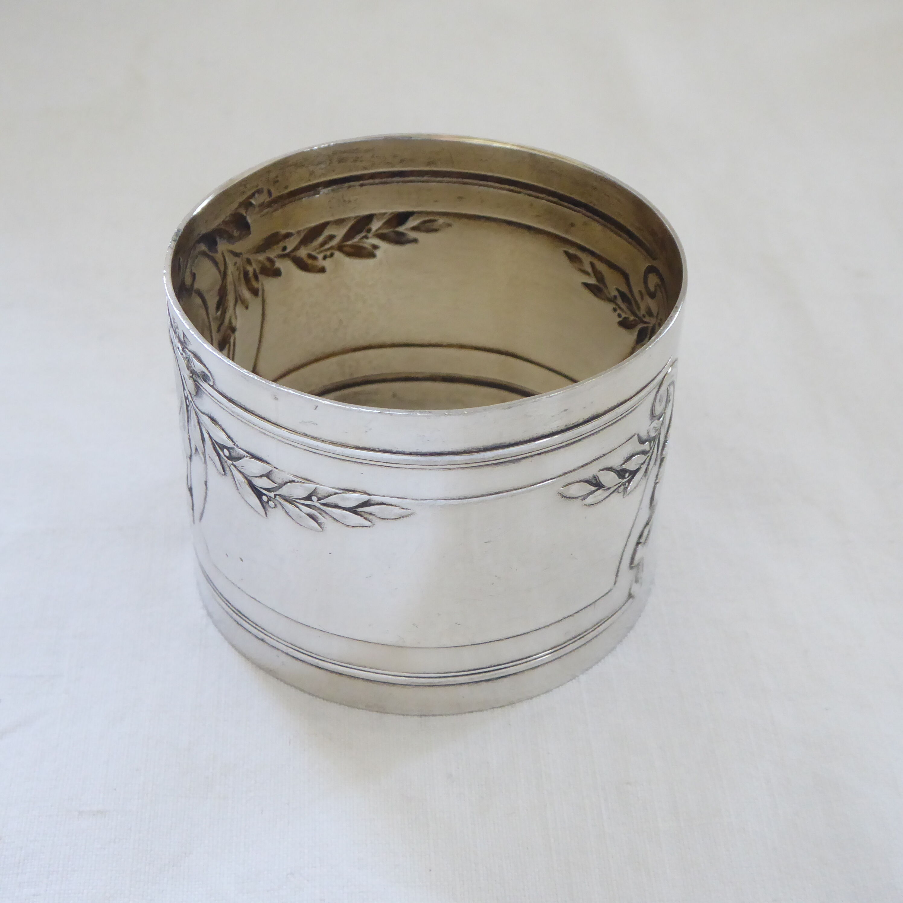 Silver metal towel ring