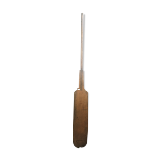 Former solid wood baker's shovel