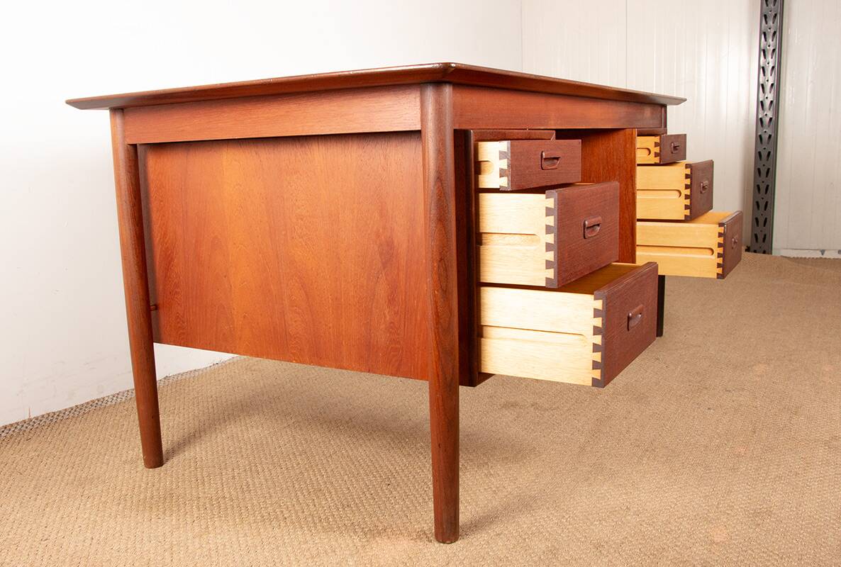 Bureau de Direction Danois en teck par Gunnar Nielsen Tibergaard 1960.