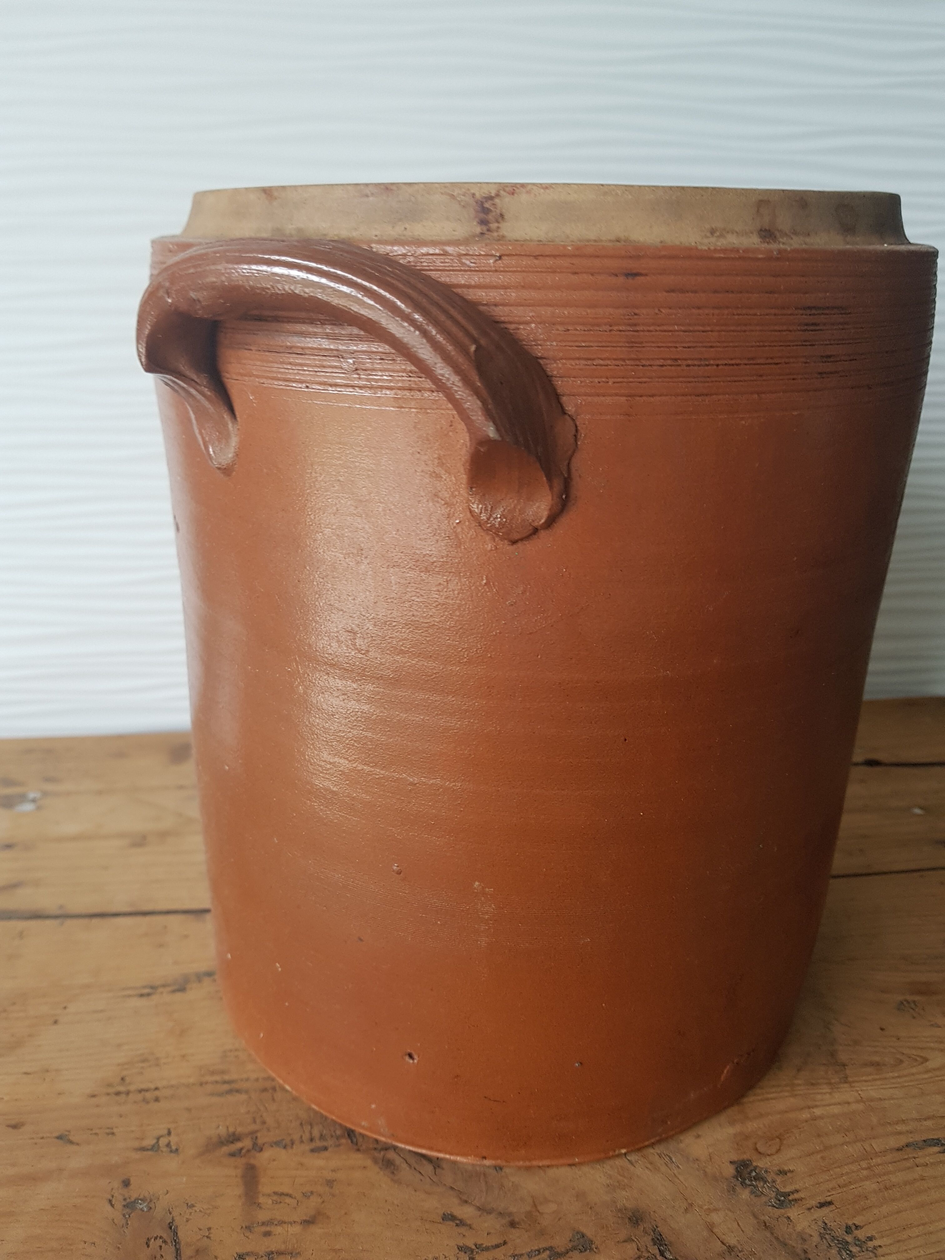 Sandstone pot