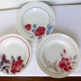 3 vintage deep plates in a jumble 220637