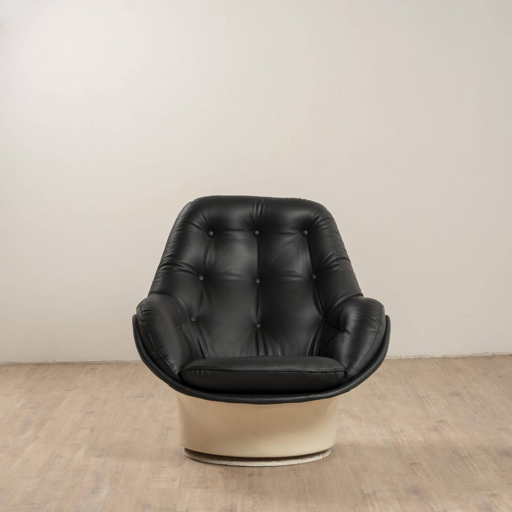 "Yoga" armchair by Michel Cadestin for Airborn, 1968