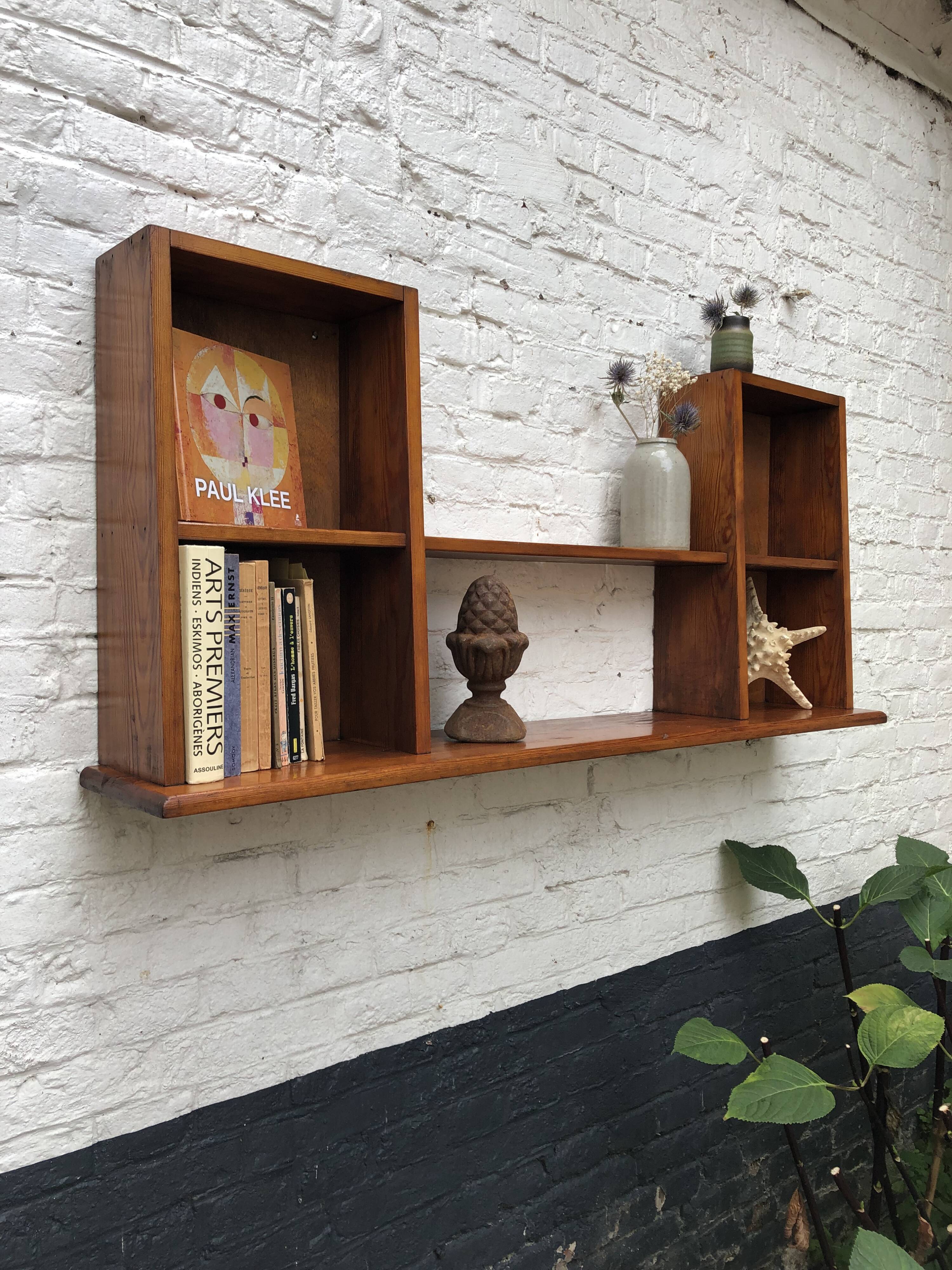 Wall shelf