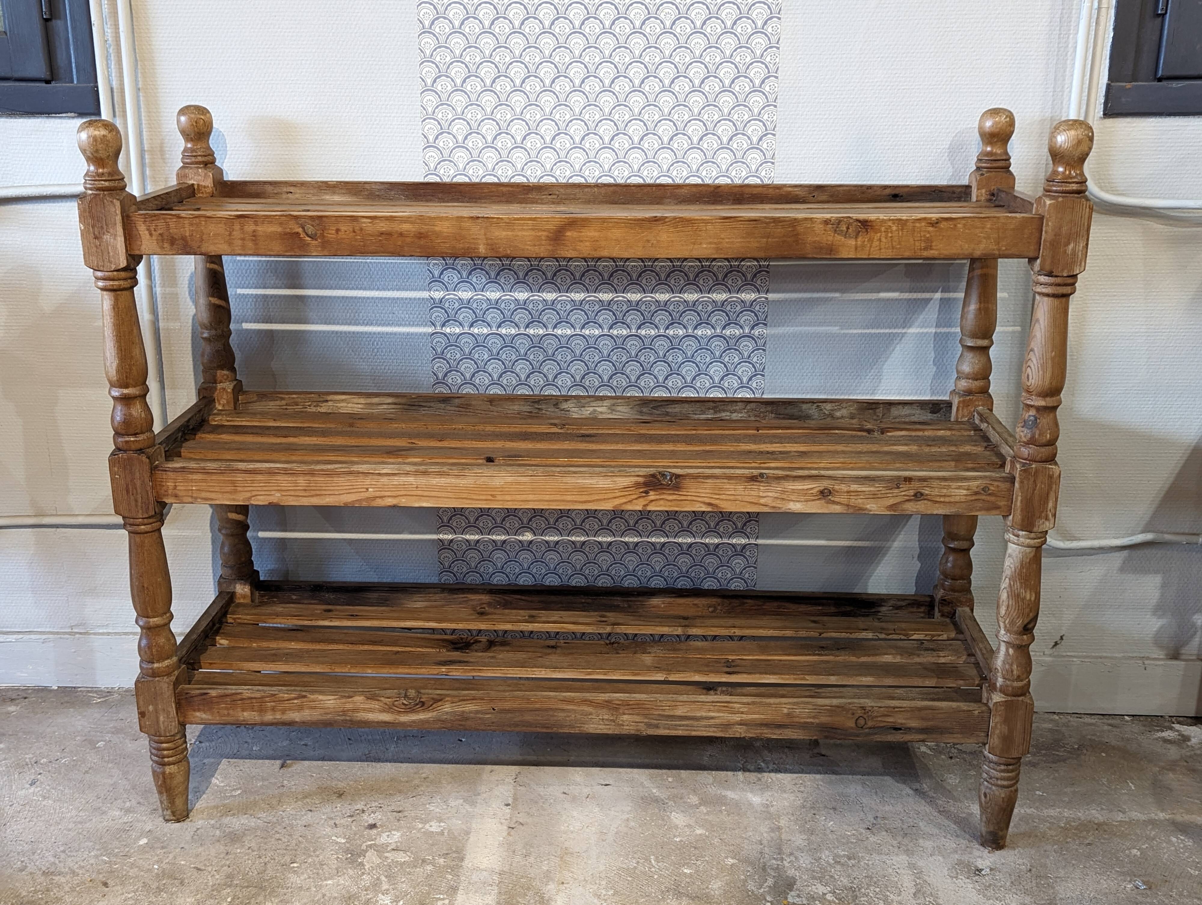 Pine Craft Shelf