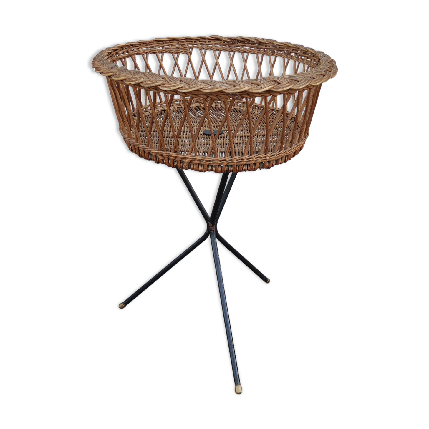 Vintage wicker pan