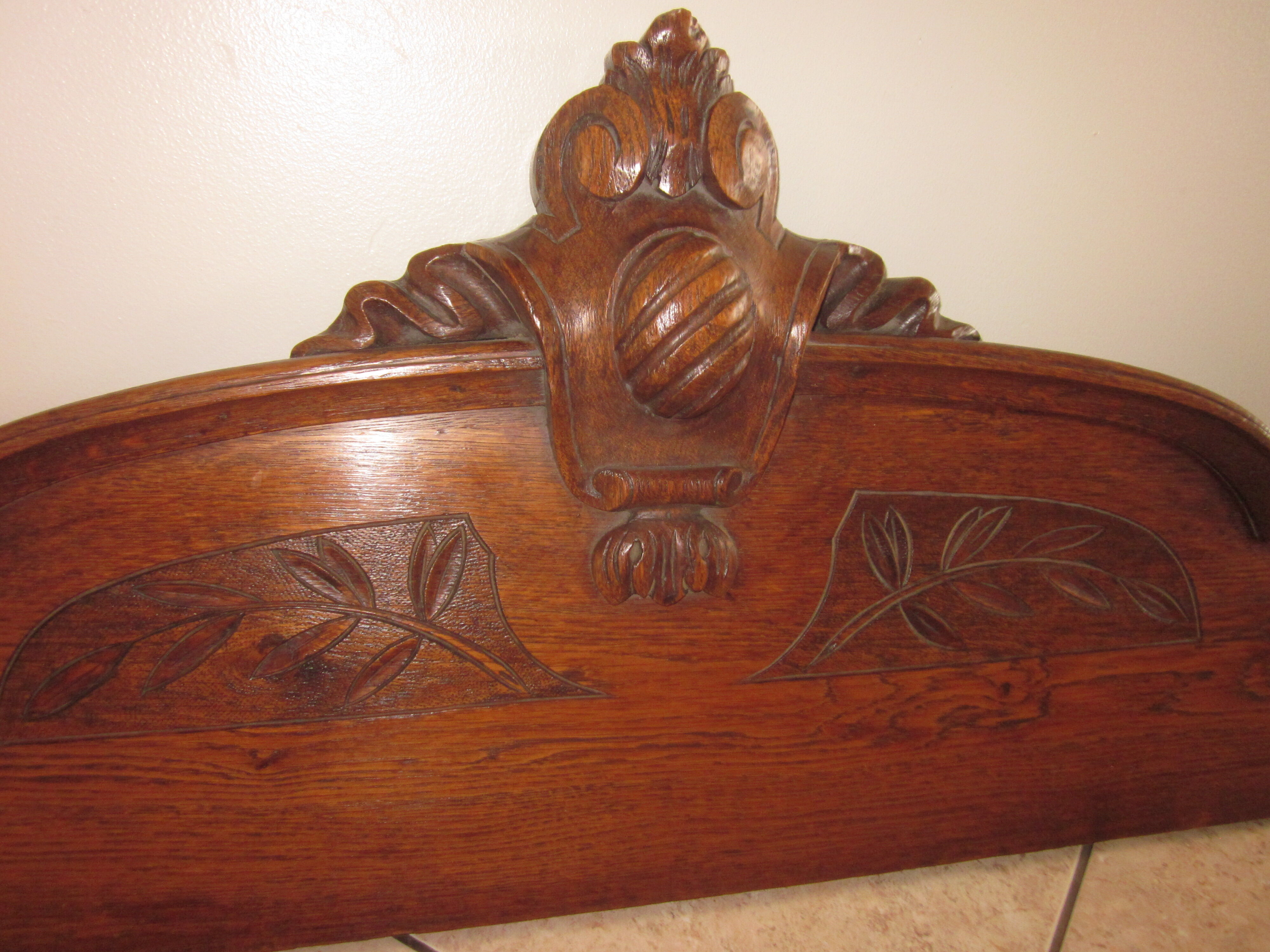Old pediment in chene