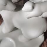 Polar bear candle holder