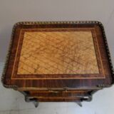 Table d'appoint antique Napoléon 3 avec marqueterie